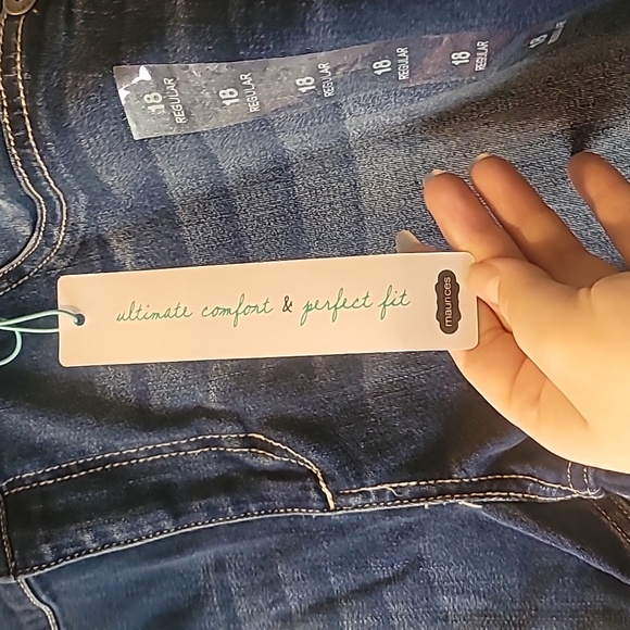 Regular Fit Jeans - Picture 4 of 5